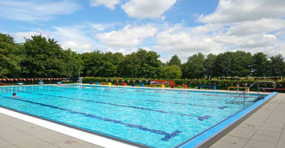 Swimming pool Aarweide