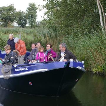 Zomervaartocht op de Nieuwkoopse plassen